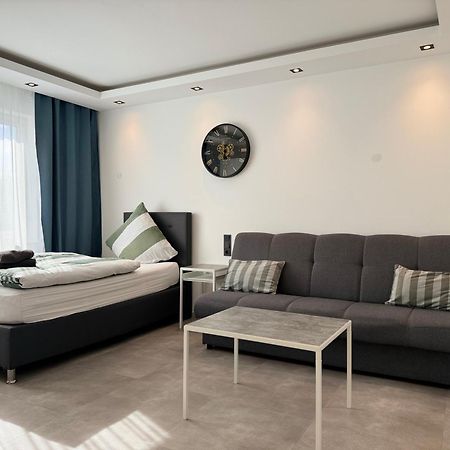 Aparts House - Balkon-Wifi-Kitchen 에센 외부 사진