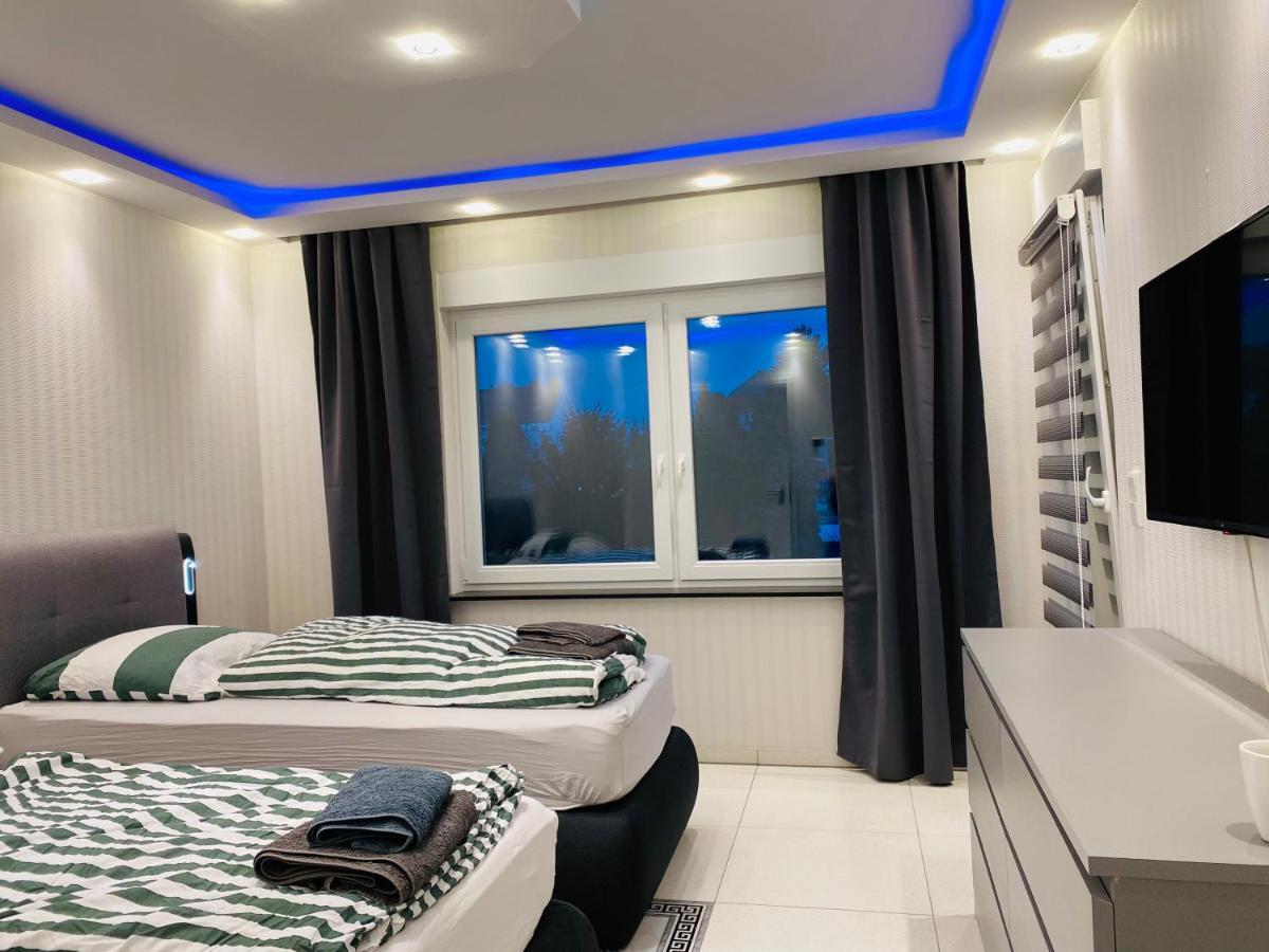 Aparts House - Balkon-Wifi-Kitchen 에센 외부 사진